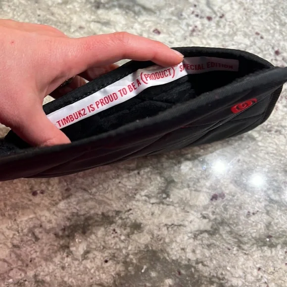 Timbuk2 Padded Tablet/E-reader Case Project Red Edition - Picture 5 of 8